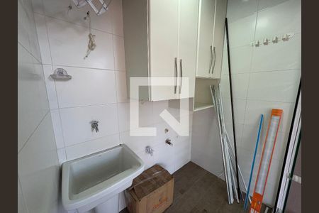 Casa de condomínio à venda com 130m², 3 quartos e 2 vagasÁrea de Serviço