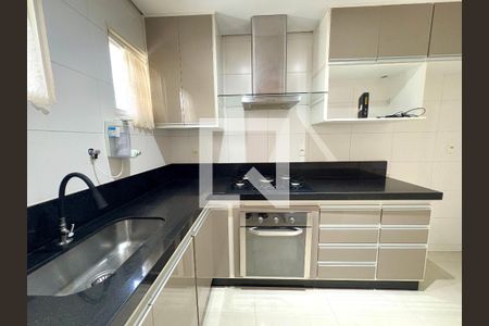 Casa de condomínio à venda com 130m², 3 quartos e 2 vagas Casa de condomínio à venda com 130m², 3 quartos e 2 vagasCozinha