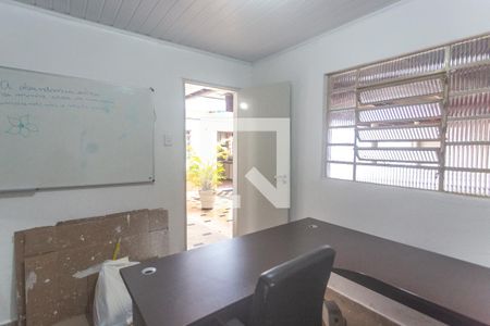 Casa à venda com 184m², 3 quartos e 3 vagas Casa à venda com 184m², 3 quartos e 3 vagasQuarto de serviço