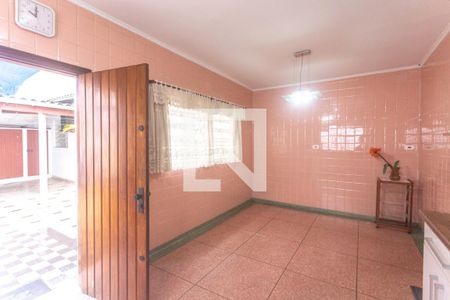 Casa à venda com 184m², 3 quartos e 3 vagas Casa à venda com 184m², 3 quartos e 3 vagasCozinha