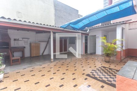 Casa à venda com 184m², 3 quartos e 3 vagas Casa à venda com 184m², 3 quartos e 3 vagasQuintal