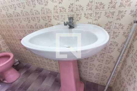 Casa à venda com 184m², 3 quartos e 3 vagas Casa à venda com 184m², 3 quartos e 3 vagasPia