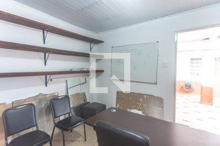 Casa à venda com 184m², 3 quartos e 3 vagas Casa à venda com 184m², 3 quartos e 3 vagasQuarto de serviço