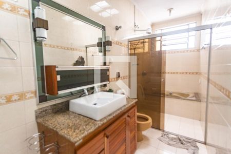Casa à venda com 184m², 3 quartos e 3 vagas Casa à venda com 184m², 3 quartos e 3 vagasBanheiro suíte