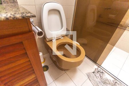 Casa à venda com 184m², 3 quartos e 3 vagas Casa à venda com 184m², 3 quartos e 3 vagasVaso