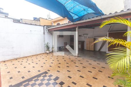 Casa à venda com 184m², 3 quartos e 3 vagas Casa à venda com 184m², 3 quartos e 3 vagasQuintal