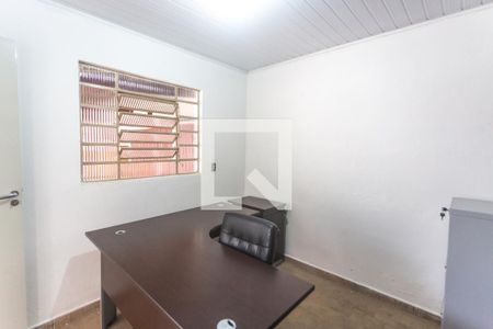 Casa à venda com 184m², 3 quartos e 3 vagas Casa à venda com 184m², 3 quartos e 3 vagasQuarto de serviço