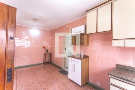 Casa à venda com 184m², 3 quartos e 3 vagas Casa à venda com 184m², 3 quartos e 3 vagasCozinha
