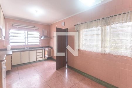 Casa à venda com 184m², 3 quartos e 3 vagas Casa à venda com 184m², 3 quartos e 3 vagasCozinha