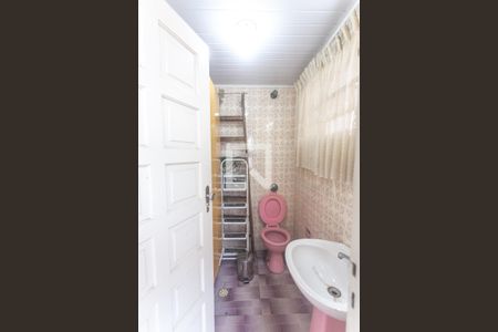 Casa à venda com 184m², 3 quartos e 3 vagas Casa à venda com 184m², 3 quartos e 3 vagasBanheiro de serviço