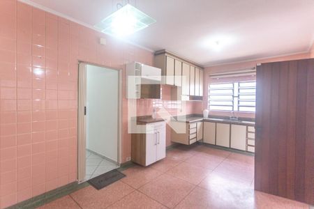 Casa à venda com 184m², 3 quartos e 3 vagas Casa à venda com 184m², 3 quartos e 3 vagasCozinha