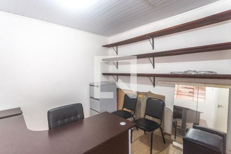 Casa à venda com 184m², 3 quartos e 3 vagas Casa à venda com 184m², 3 quartos e 3 vagasQuarto de serviço