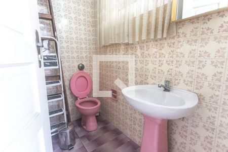 Casa à venda com 184m², 3 quartos e 3 vagas Casa à venda com 184m², 3 quartos e 3 vagasBanheiro de serviço
