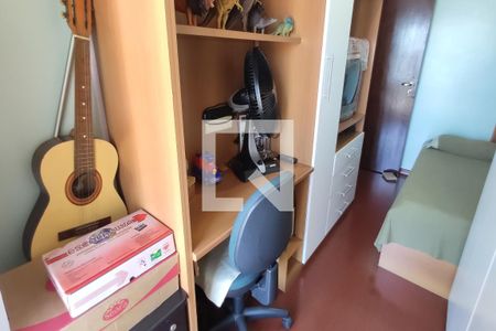 Casa à venda com 220m², 4 quartos e 5 vagas Casa à venda com 220m², 4 quartos e 5 vagasQuarto 2