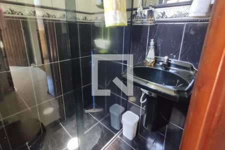 Casa à venda com 220m², 4 quartos e 5 vagas Casa à venda com 220m², 4 quartos e 5 vagasBanheiro suite 2