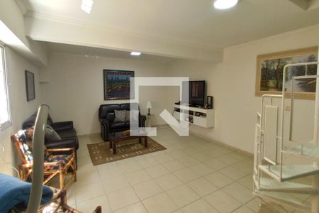 Casa à venda com 220m², 4 quartos e 5 vagas Casa à venda com 220m², 4 quartos e 5 vagasSalão de Festas / Sala
