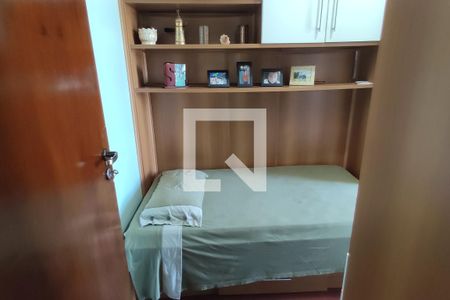 Casa à venda com 220m², 4 quartos e 5 vagas Casa à venda com 220m², 4 quartos e 5 vagasQuarto 2