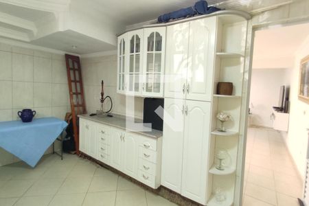Casa à venda com 220m², 4 quartos e 5 vagas Casa à venda com 220m², 4 quartos e 5 vagasSalão de Festas / Cozinha