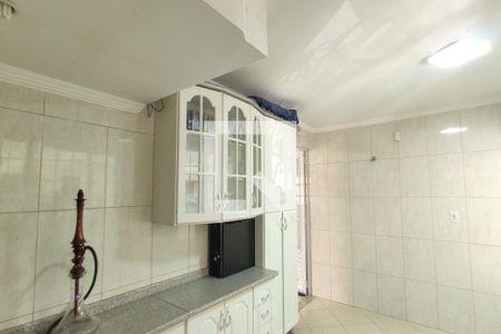 Casa à venda com 220m², 4 quartos e 5 vagas Casa à venda com 220m², 4 quartos e 5 vagasSalão de Festas / Cozinha