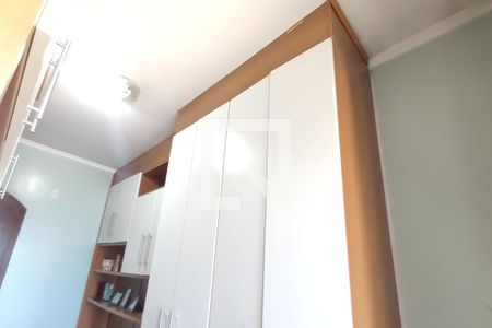 Casa à venda com 220m², 4 quartos e 5 vagas Casa à venda com 220m², 4 quartos e 5 vagasQuarto 2