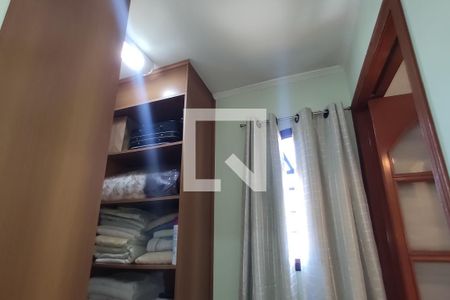 Casa à venda com 220m², 4 quartos e 5 vagas Casa à venda com 220m², 4 quartos e 5 vagasCloset da suíte 1