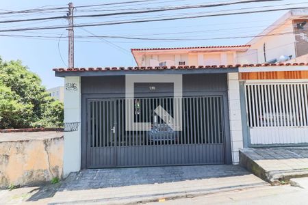 Fachada de casa para alugar com 3 quartos, 300m² em Jardim Pinheiros, São Paulo