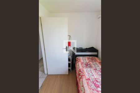 Quarto 2 de casa para alugar com 3 quartos, 300m² em Jardim Pinheiros, São Paulo