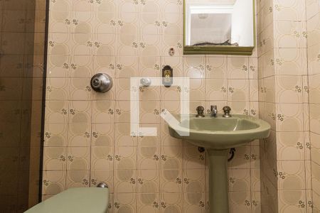 Banheiro de apartamento para alugar com 1 quarto, 45m² em Centro Histórico, Porto Alegre