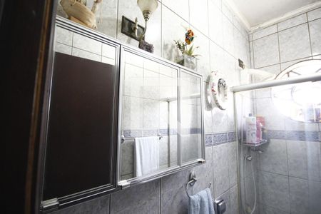 Casa à venda com 286m², 5 quartos e 5 vagasBanheiro- Casa2