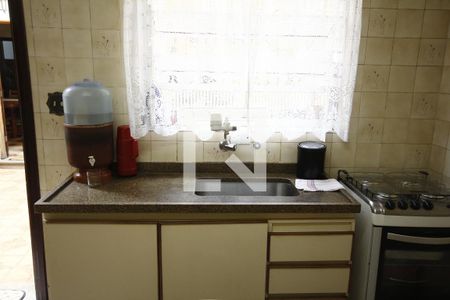 Casa à venda com 286m², 5 quartos e 5 vagasCozinha- Casa2