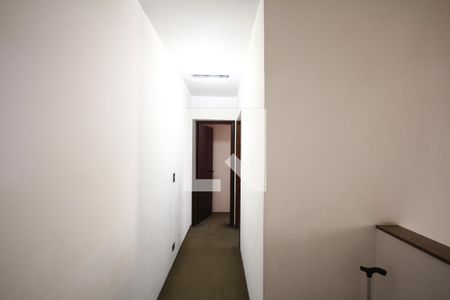 Casa à venda com 286m², 5 quartos e 5 vagasCorredor