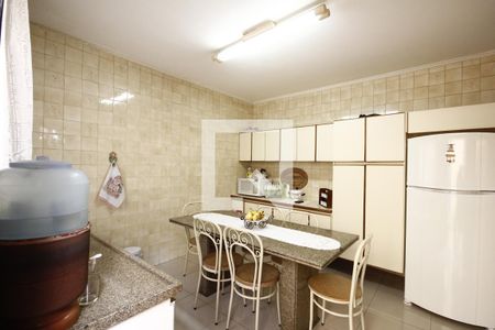 Casa à venda com 286m², 5 quartos e 5 vagasCozinha- Casa2