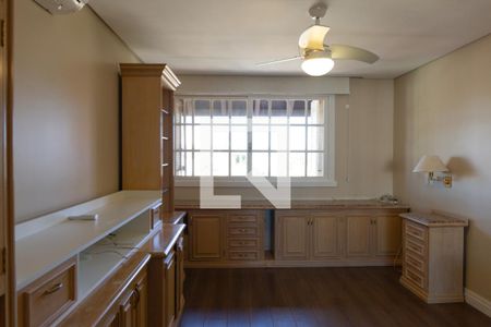 Casa de condomínio para alugar com 228m², 3 quartos e 3 vagasSuíte 