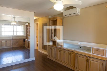 Casa de condomínio para alugar com 228m², 3 quartos e 3 vagasSuíte 