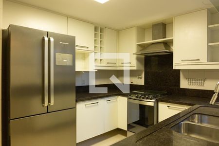 Casa de condomínio para alugar com 228m², 3 quartos e 3 vagasCozinha