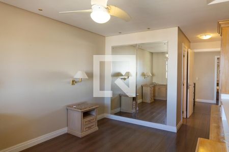 Casa de condomínio para alugar com 228m², 3 quartos e 3 vagasSuíte 