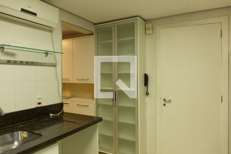 Casa de condomínio para alugar com 228m², 3 quartos e 3 vagasCozinha