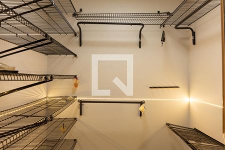 Casa de condomínio para alugar com 228m², 3 quartos e 3 vagasCloset da suíte