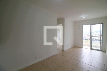 Sala de apartamento para alugar com 3 quartos, 70m² em Del Castilho, Rio de Janeiro