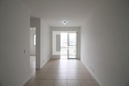 Sala de apartamento para alugar com 3 quartos, 70m² em Del Castilho, Rio de Janeiro