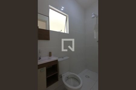 Banheiro de apartamento para alugar com 1 quarto, 30m² em Parque Regina, São Paulo