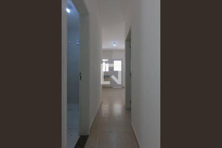 Corredor de apartamento para alugar com 1 quarto, 30m² em Parque Regina, São Paulo