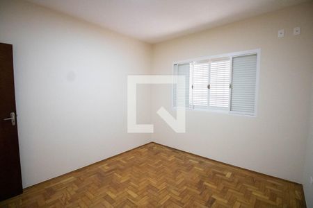 Quarto 1 de casa para alugar com 3 quartos, 180m² em Vila Guedes, São Paulo