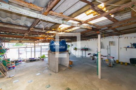 Casa à venda com 100m², 2 quartos e 2 vagasLavanderia