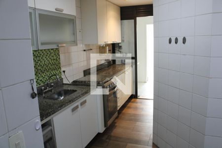 Apartamento para alugar com 320m², 4 quartos e 3 vagasCozinha