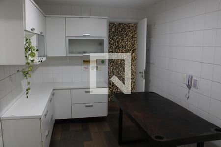 Apartamento para alugar com 320m², 4 quartos e 3 vagasCozinha