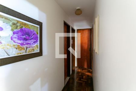 Corredor de apartamento para alugar com 3 quartos, 110m² em Colégio Batista, Belo Horizonte