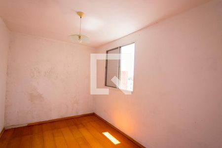 Quarto 2 de apartamento para alugar com 2 quartos, 55m² em Jardim Alvorada, Santo André