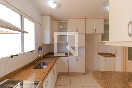 Apartamento para alugar com 136m², 3 quartos e 2 vagasCozinha