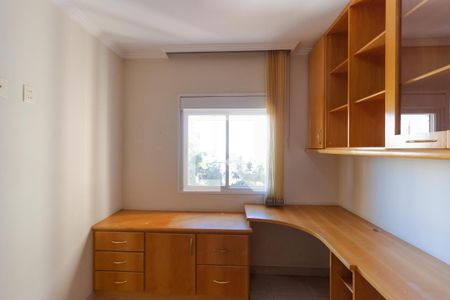 Apartamento para alugar com 136m², 3 quartos e 2 vagasQuarto 02